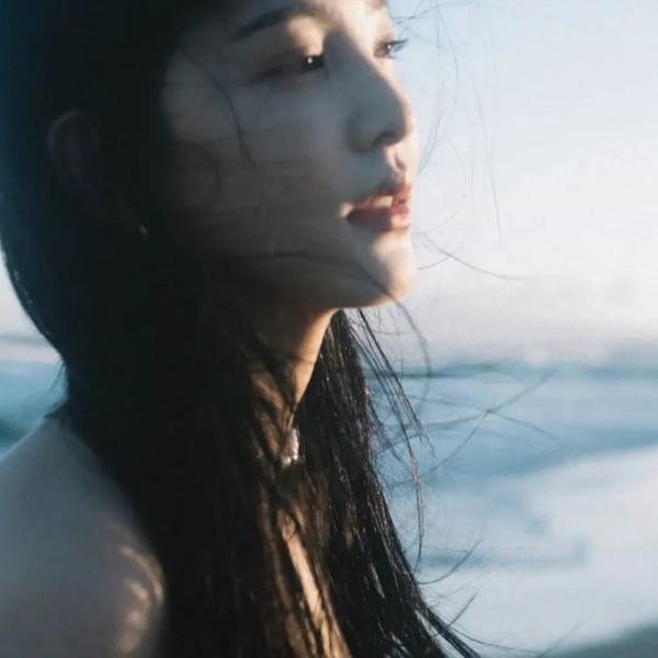 百劫红颜不了情